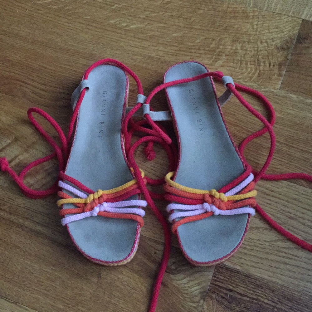 Gianni Bini espadrilles!! Like new!!
